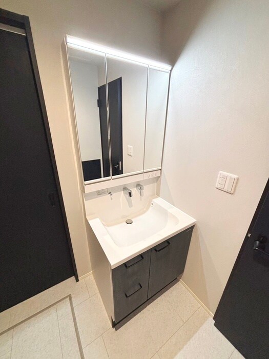 物件内観写真15　(洗面)