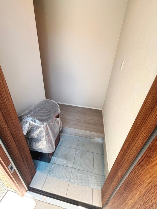 物件内観写真20　(玄関)