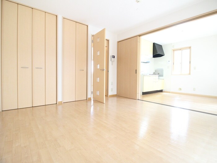 物件内観写真18　(居室)