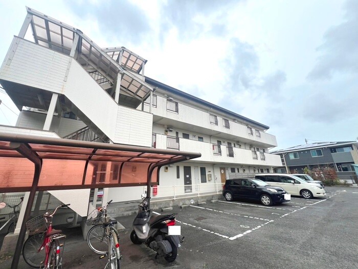 物件外観写真1　(外観写真)