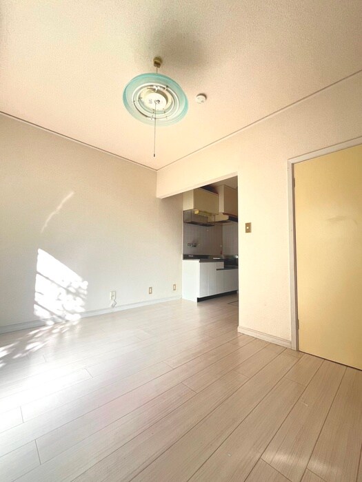 物件内観写真10　(居室)