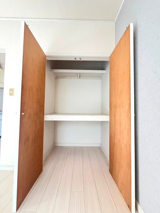 物件内観写真15　(収納)