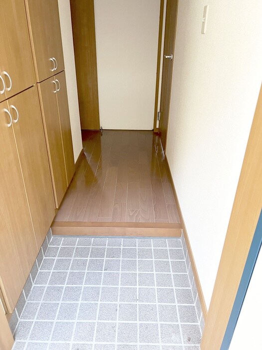 物件内観写真21　(玄関)