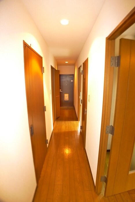 物件内観写真13　(廊下)