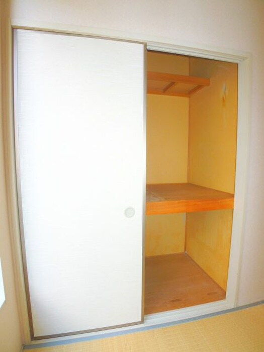 物件内観写真10　(収納)