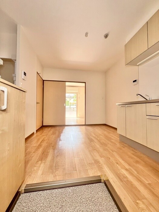 物件内観写真17　(廊下)