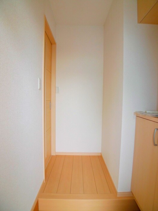 物件内観写真17　(玄関)