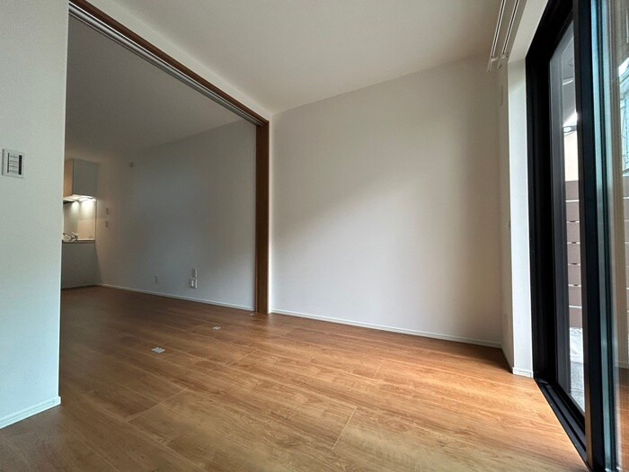 物件内観写真11　(居室)