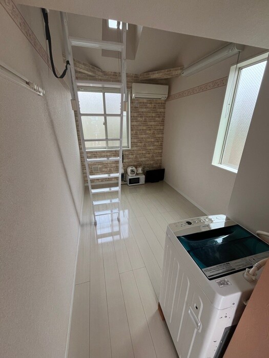 物件内観写真8　(居室)