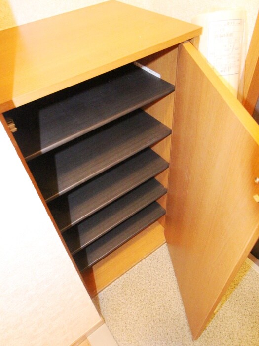 物件内観写真15　(靴箱)