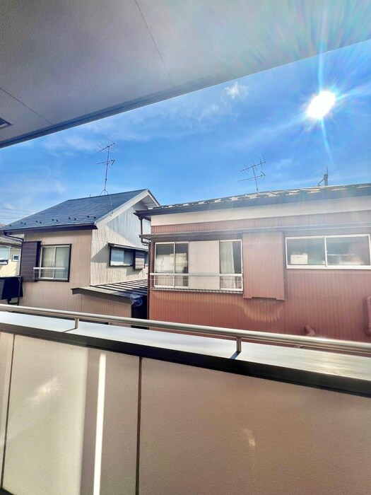 物件内観写真18　(室内からの展望)