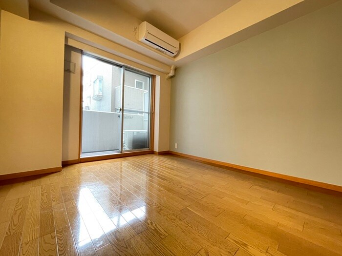 物件内観写真12　(居室)