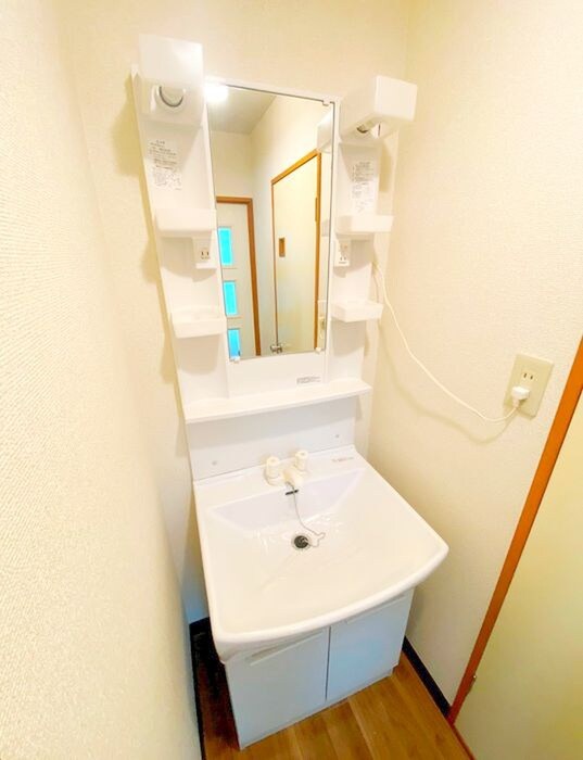 物件内観写真12　(洗面)