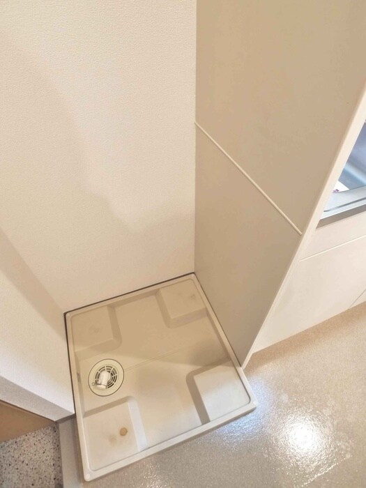 物件内観写真13　(洗濯機置場)