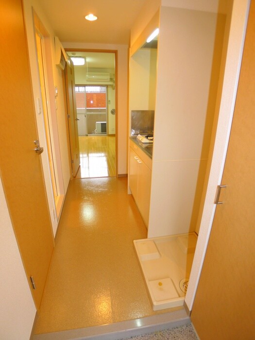 物件内観写真16　(廊下)