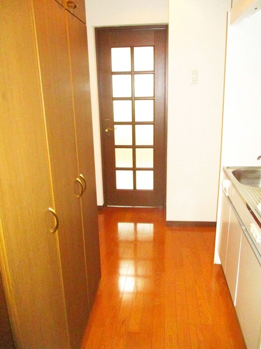 物件内観写真18　(廊下)