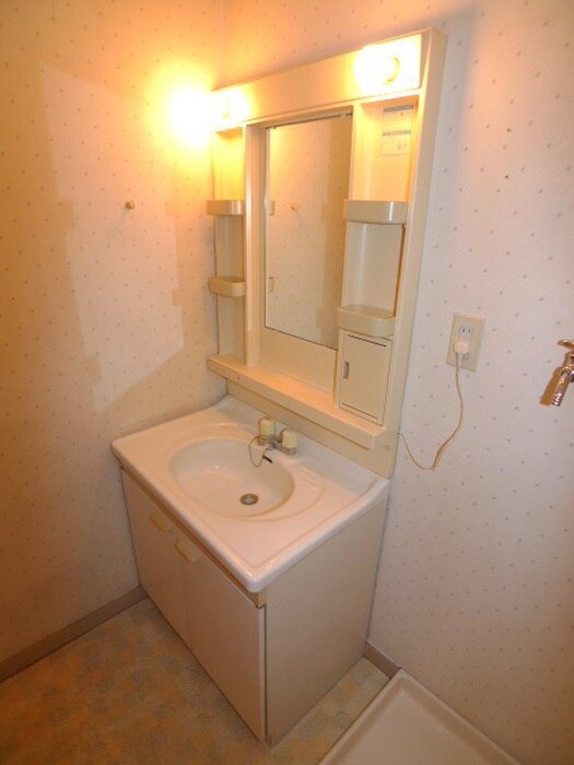 物件内観写真8　(洗面)