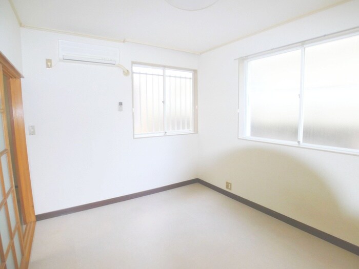 物件内観写真7　(居室)