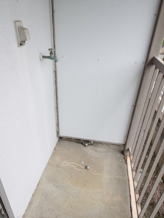 物件内観写真14　(洗濯機置場)