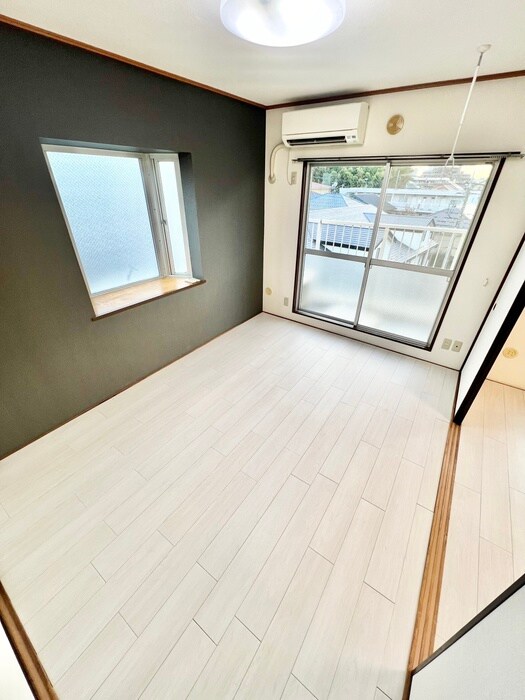 物件内観写真10　(居室)