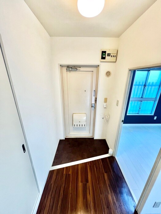 物件内観写真19　(玄関)