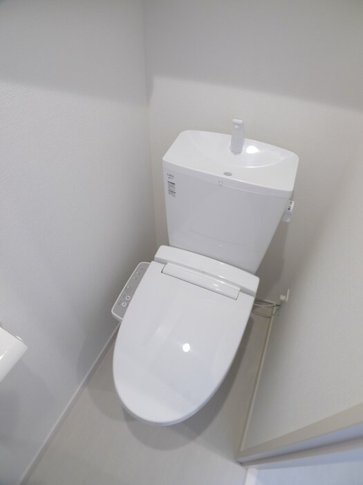 物件内観写真14　(トイレ)