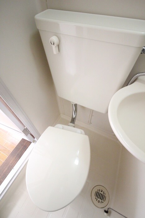 物件内観写真12　(トイレ)