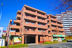 ペンディーオソプラ北山田外観写真