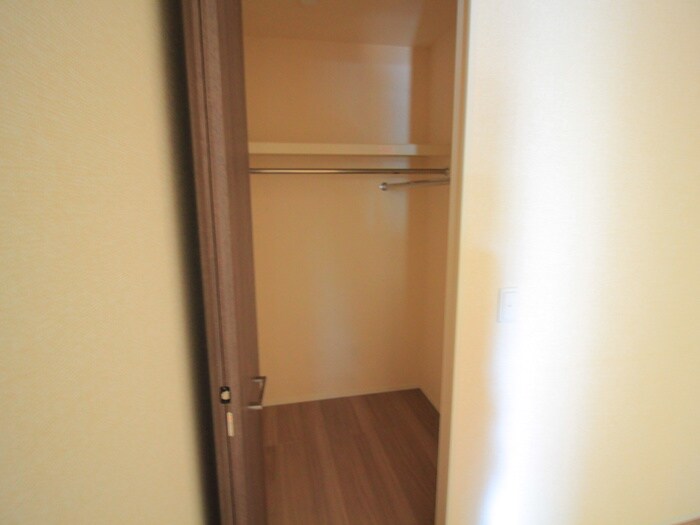 物件内観写真12　(収納)