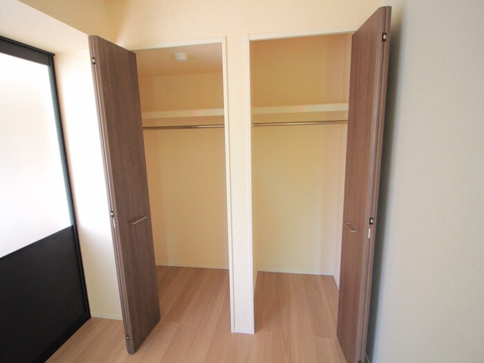 物件内観写真13　(収納)