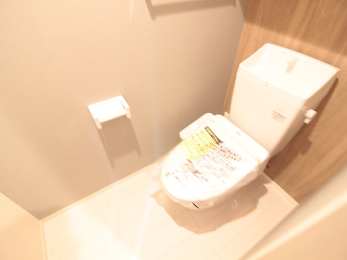 物件内観写真15　(トイレ)