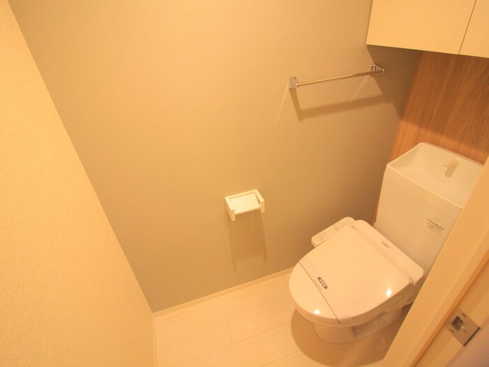 物件内観写真17　(トイレ)