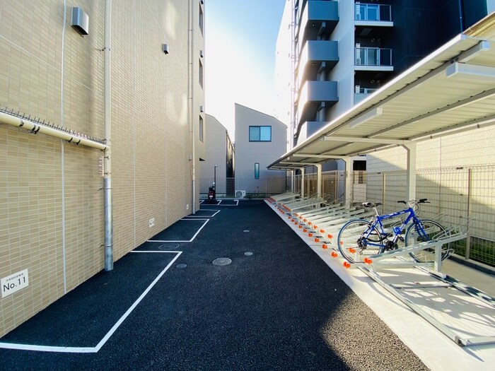 物件外観写真6　(駐輪場)