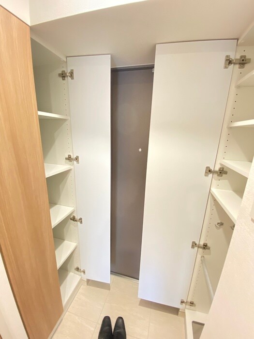 物件内観写真16　(靴箱)