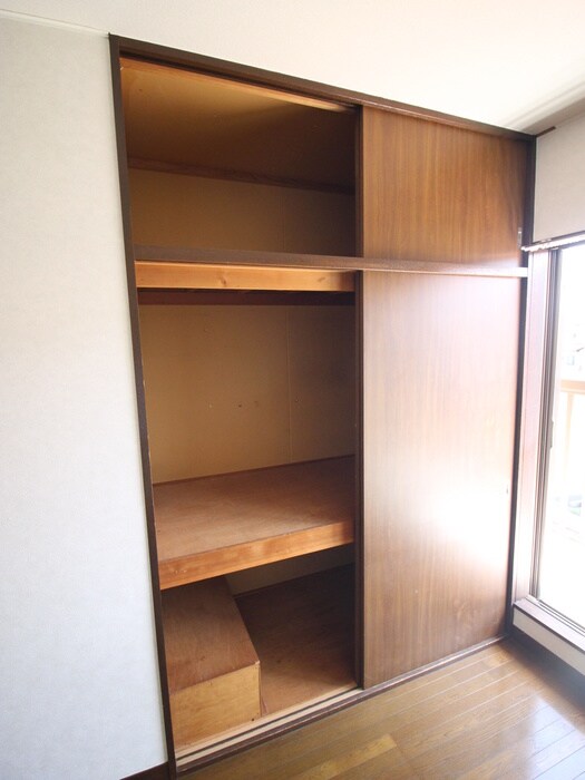 物件内観写真15　(収納)