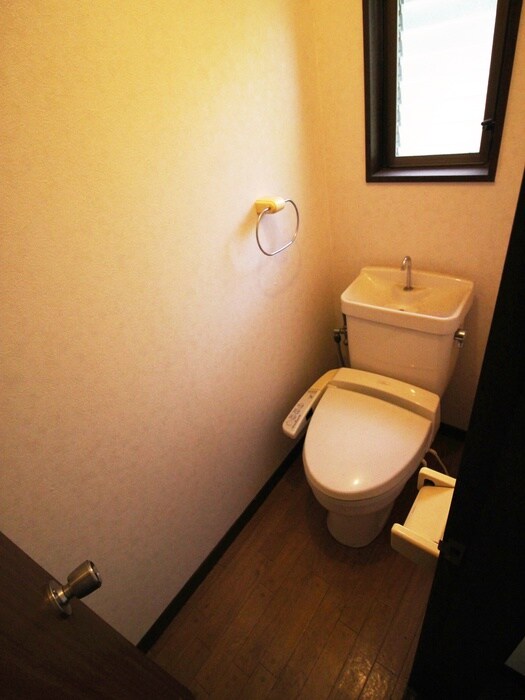 物件内観写真17　(トイレ)
