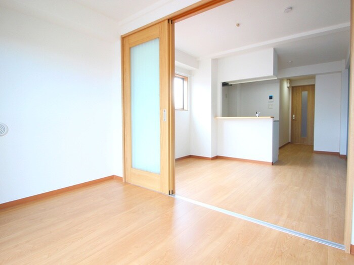 物件内観写真10　(居室)