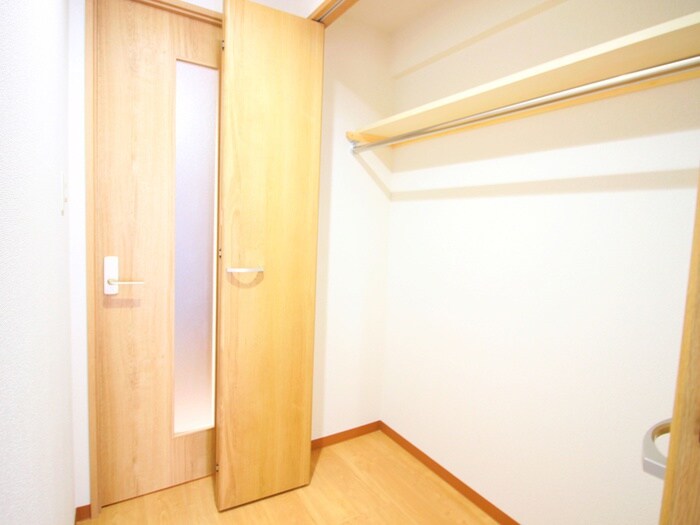 物件内観写真13　(洗面)