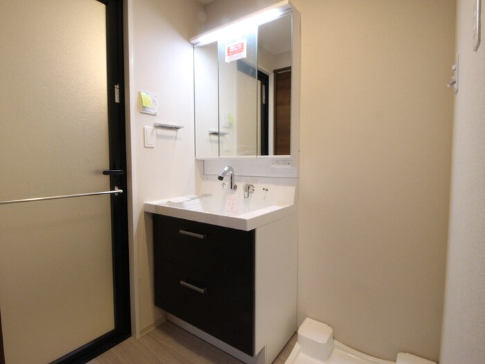 物件内観写真10　(洗面)