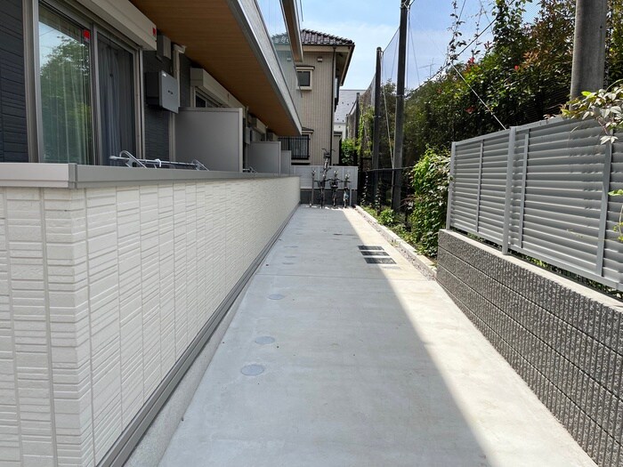 物件外観写真5　(駐輪場)