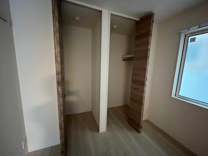物件内観写真12　(収納)