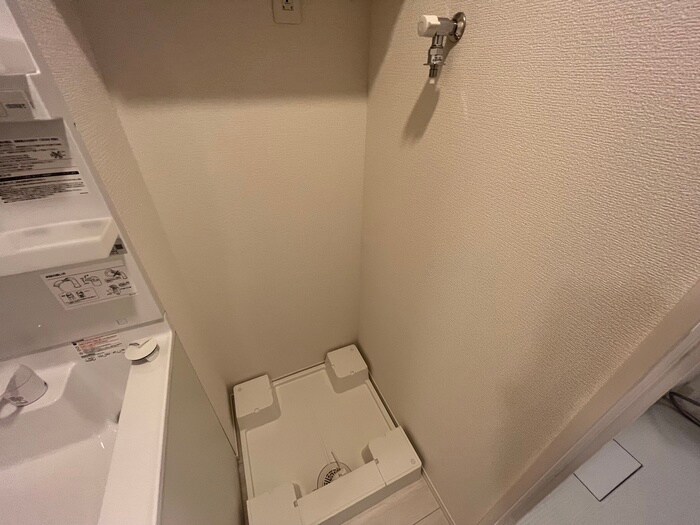 物件内観写真17　(洗濯機置場)