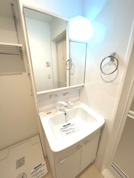 物件内観写真11　(洗面)