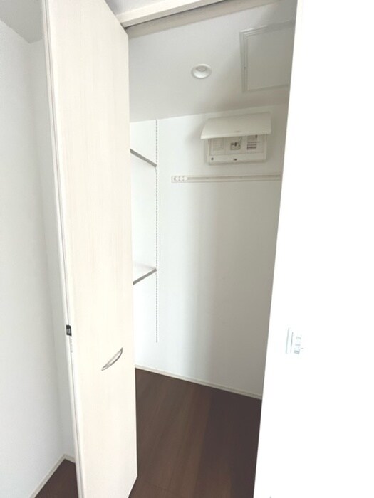 物件内観写真15　(収納)