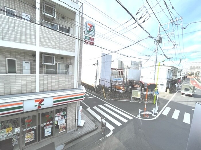 物件内観写真22　(室内からの展望)