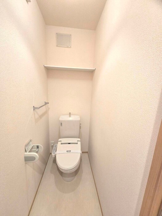 物件内観写真9　(トイレ)