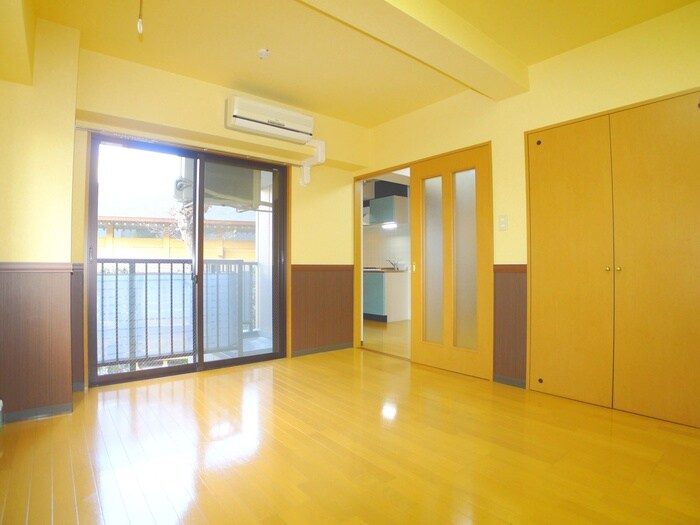 物件内観写真10　(居室)