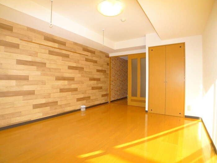 物件内観写真11　(居室)