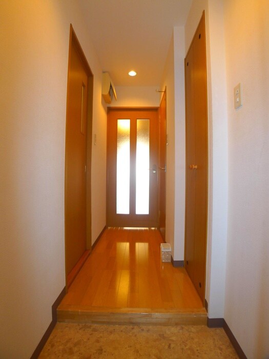 物件内観写真20　(玄関)