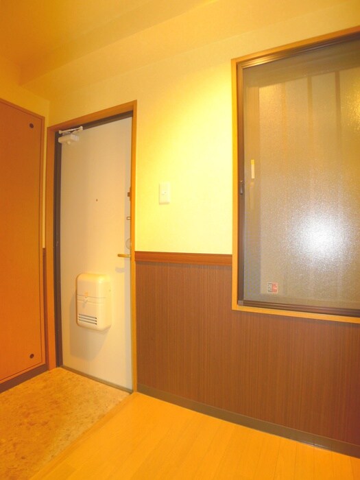 物件内観写真20　(玄関)